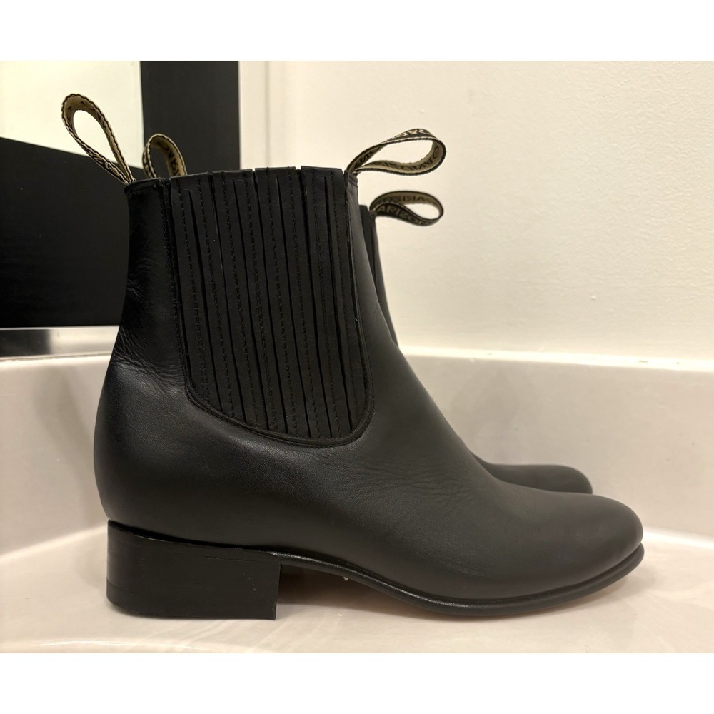 Arizona Women's Leather Roper Chelsea Boots Size 8 Black Pull-On